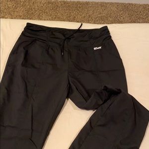 Black nursing scrub pants by Barco/Grey’s Anatomy